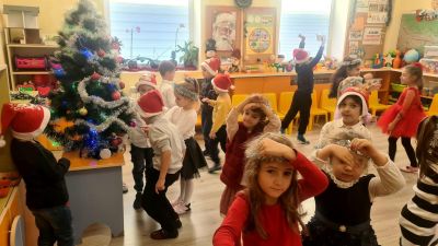 Четвърта  група " Приятели " 3